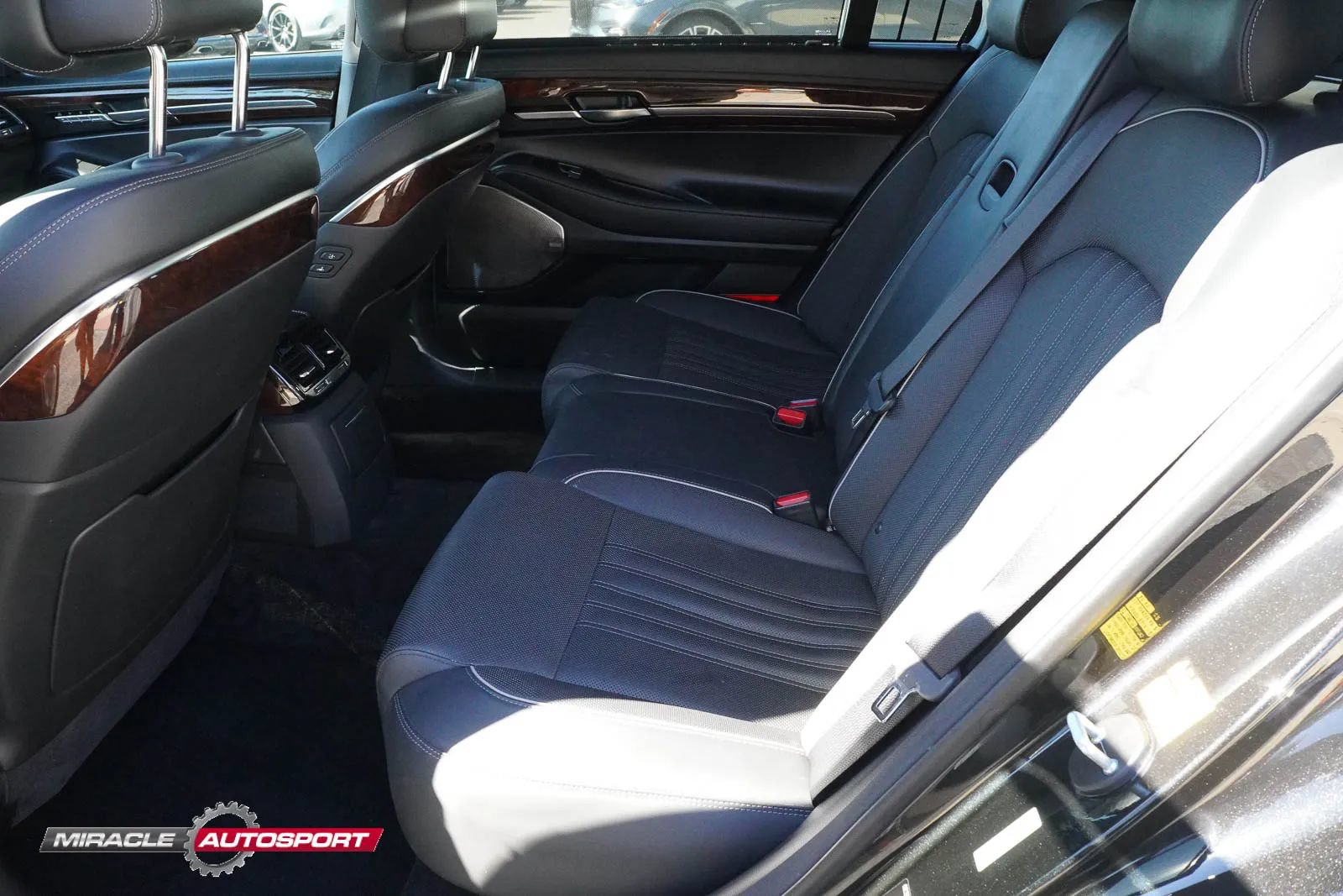 Used 2019 Genesis G90 3.3T Premium AWD/4WD image 23