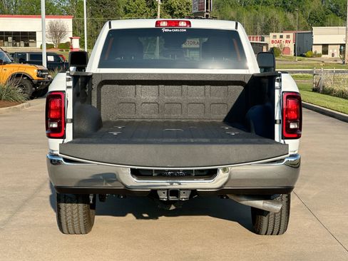 New 2026 RAM 2500 Tradesman w/ Chrome Appearance Group image 22