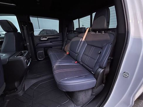 Used 2022 Chevrolet Silverado 1500 High Country w/ High Country Premium Package image 50