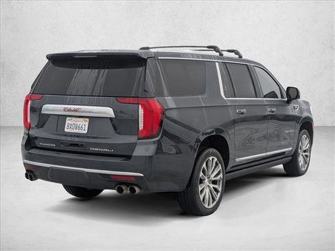 Used 2021 GMC Yukon XL Denali w/ Denali Premium Package image 5