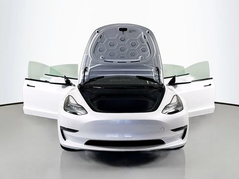 Used 2023 Tesla Model 3 Standard Range RWD image 23
