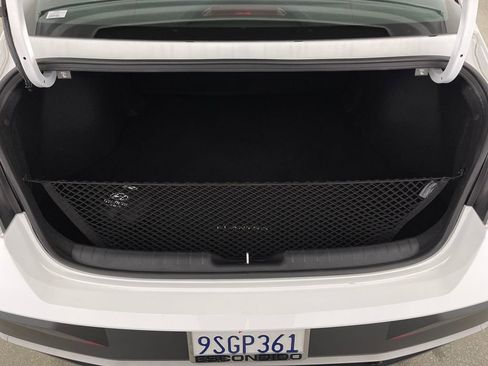 Certified 2025 Hyundai Elantra Sport image 10