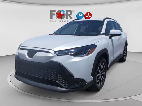 Used 2024 Toyota Corolla Cross AWD Hybrid w/ Moonroof Package image 1