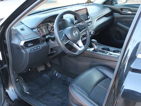 Used 2021 Nissan Altima 2.5 SR image 11