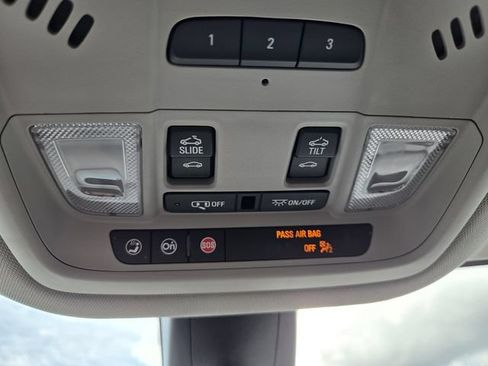 Used 2021 Buick Enclave Avenir w/ Avenir Technology Package FWD image 36
