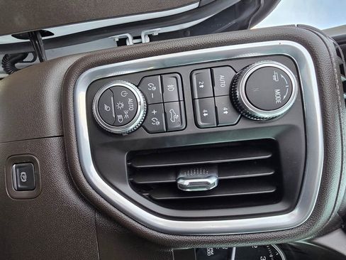 Used 2021 GMC Sierra 1500 SLT w/ X31 Off-Road Package image 26