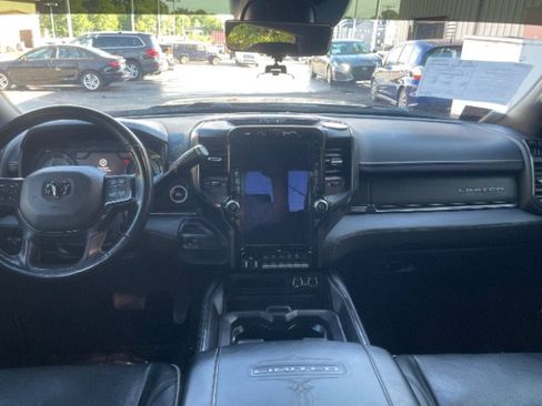 Used 2022 RAM 3500 Limited AWD/4WD image 15