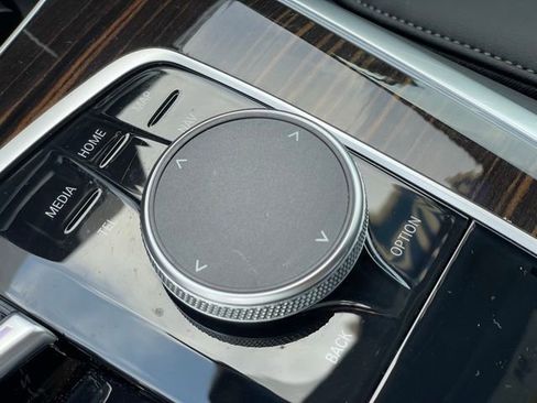 Used 2026 BMW X5 xDrive40i w/ Climate Comfort Package image 26