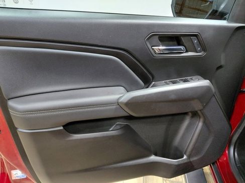 Certified 2023 Chevrolet Colorado LT w/ LT Convenience Package III image 46