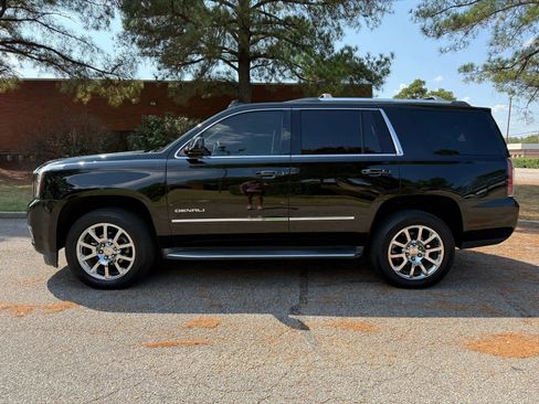 Used 2015 GMC Yukon Denali w/ Open Road Package AWD/4WD image 2