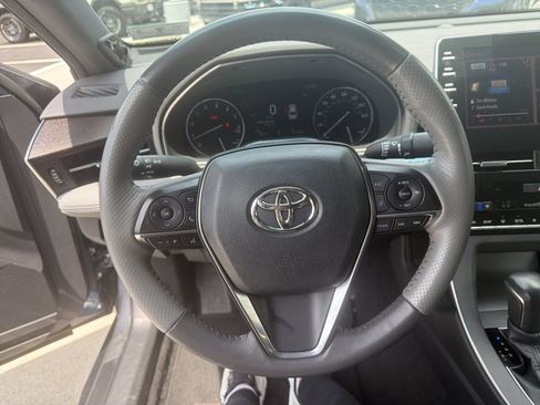 Used 2020 Toyota Avalon Limited w/ Advanced Safety Package FWD image 17