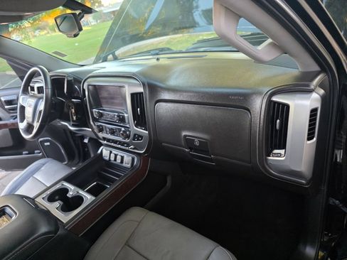 Used 2018 GMC Sierra 1500 SLT w/ SLT Premium Package RWD image 38