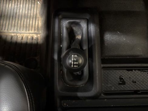 Used 2020 RAM 2500 Tradesman w/ Chrome Appearance Group image 9