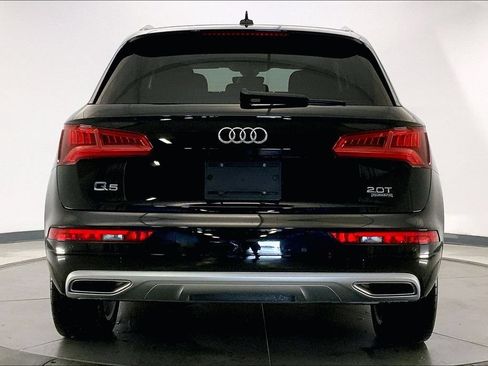 Used 2018 Audi Q5 2.0T Premium Plus w/ Premium Plus Package AWD/4WD image 3
