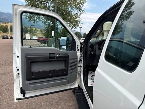 Used 2012 Ford F350 XL w/ PWR Equipment Group AWD/4WD image 9