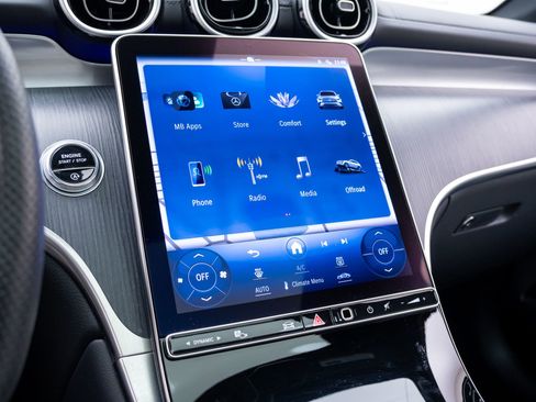 Used 2023 Mercedes-Benz GLC 300 4MATIC image 28