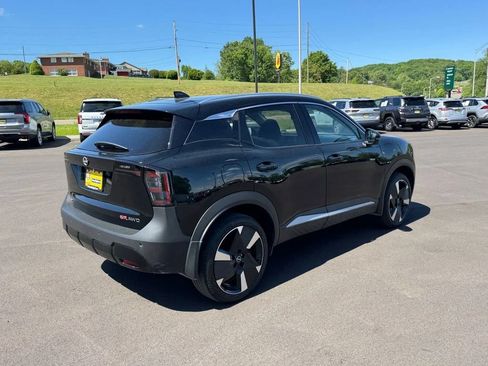 Used 2025 Nissan Kicks SR AWD/4WD image 4