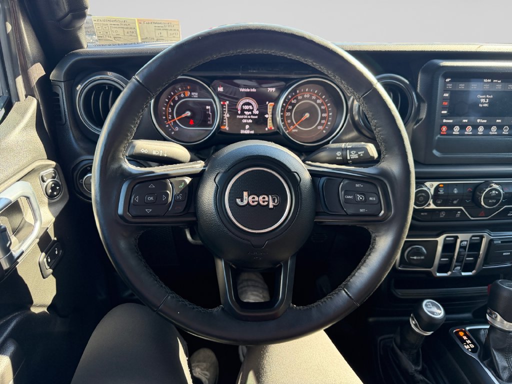 Used 2022 Jeep Gladiator Sport AWD/4WD image 13