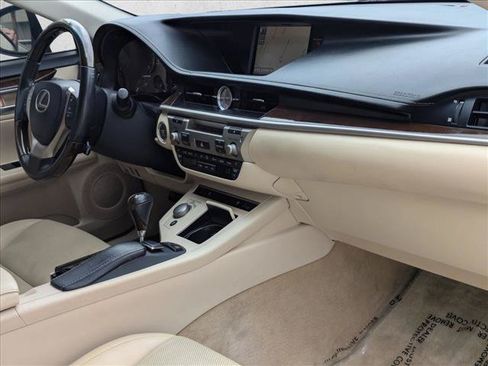 Used 2014 Lexus ES 350 w/ Premium Package FWD image 20