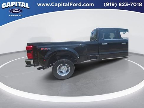 Used 2026 Ford F350 Lariat w/ Lariat Ultimate Package AWD/4WD image 9