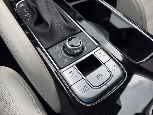 Used 2023 Kia Telluride SX Prestige AWD/4WD image 25