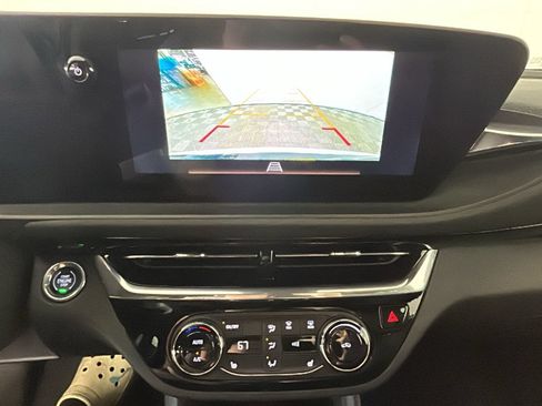 Used 2024 Buick Envista Sport Touring w/ Convenience I Package FWD image 29