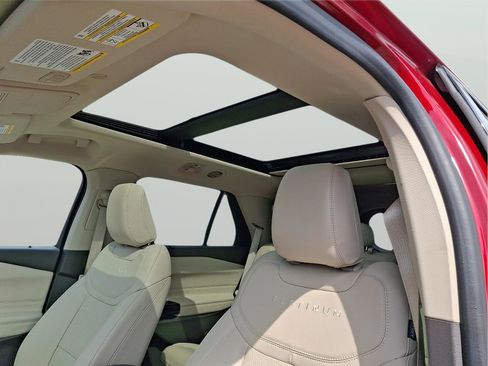 Used 2022 Ford Explorer Platinum w/ Equipment Group 601A image 31