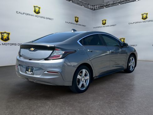 Used 2018 Chevrolet Volt LT w/ Comfort Package FWD image 5