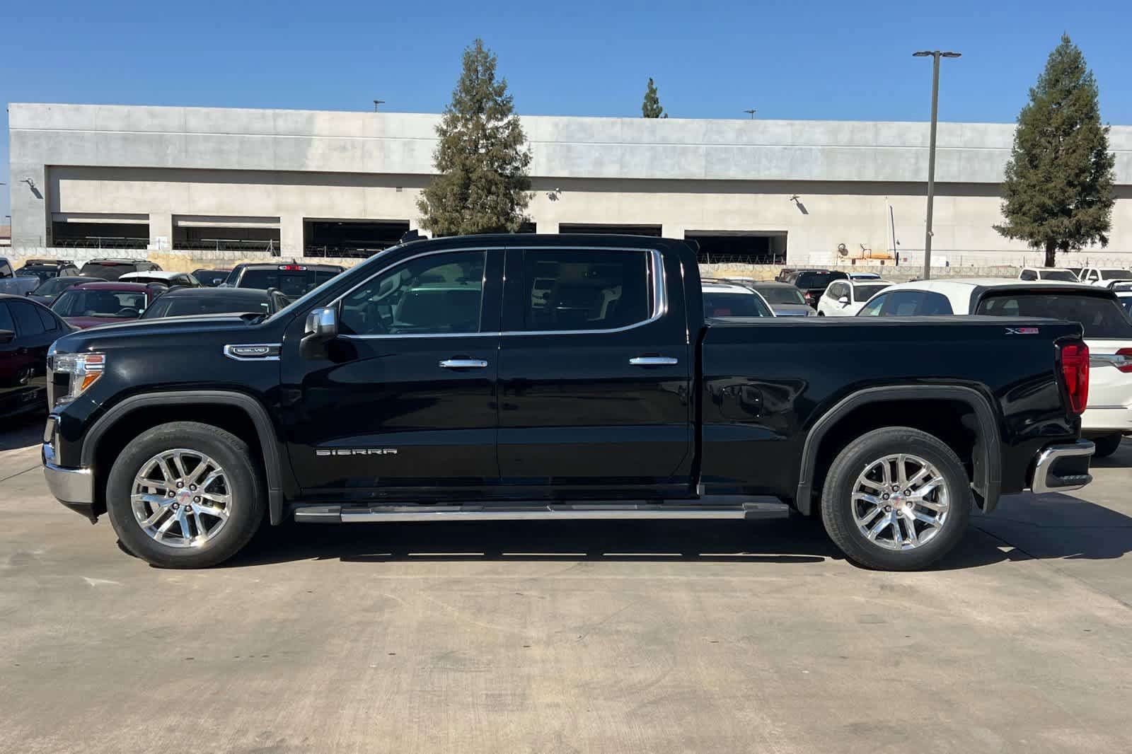 Used 2019 GMC Sierra 1500 SLT w/ SLT Premium Plus Package AWD/4WD image 6