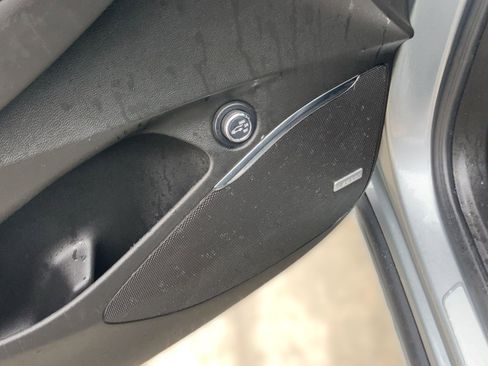 Used 2023 Buick Enclave Avenir image 25