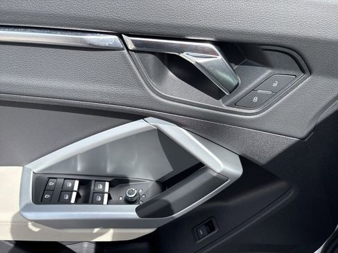 Used 2020 Audi Q3 2.0T Premium w/ Convenience Package image 15