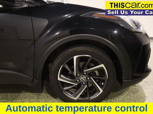 Used 2021 Toyota C-HR Limited FWD image 11