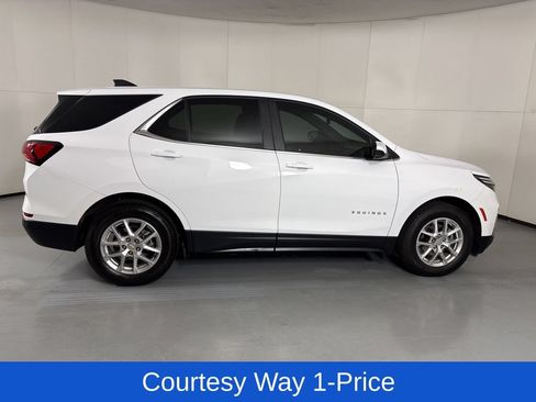 Used 2024 Chevrolet Equinox LT FWD image 12