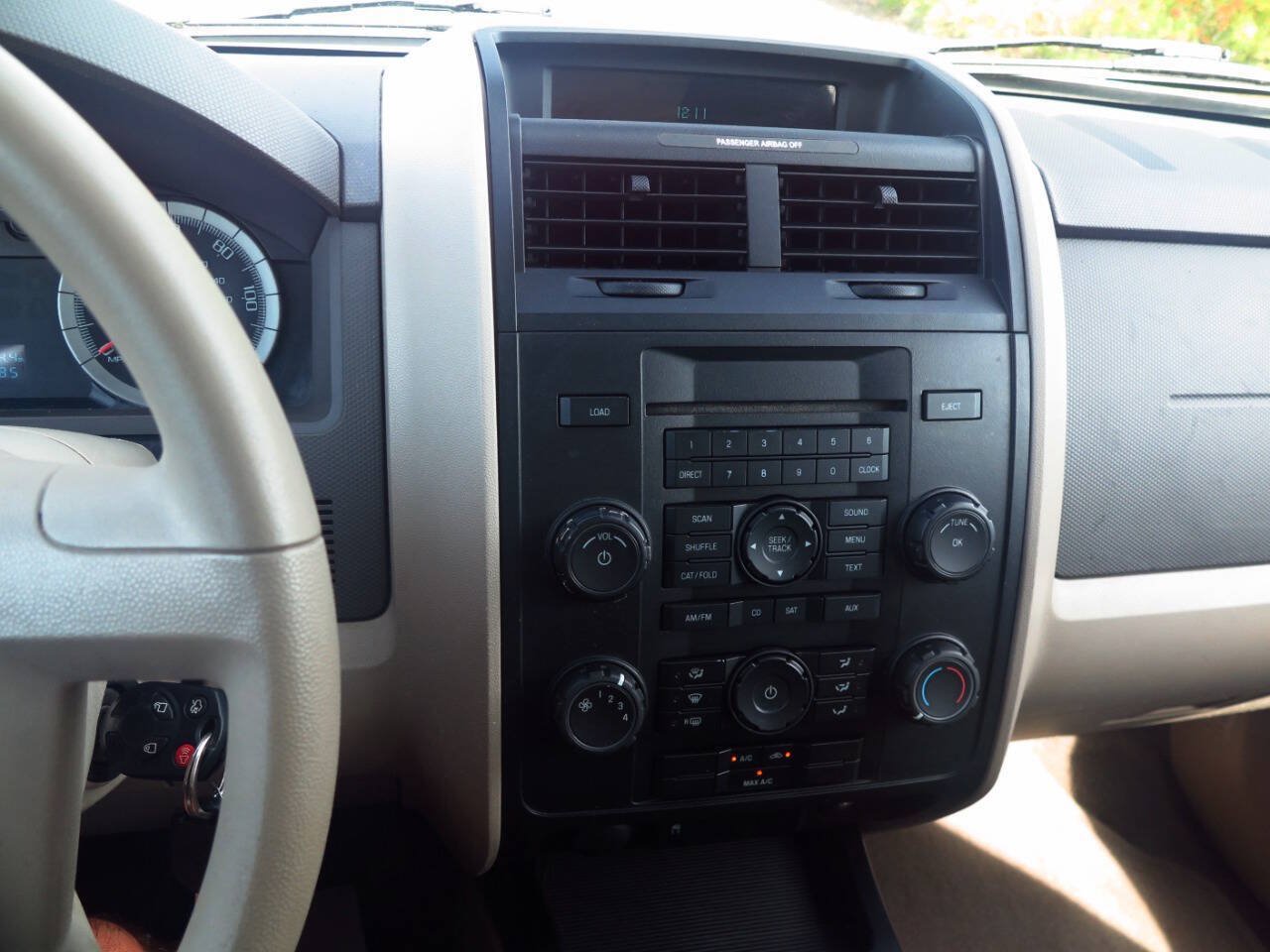 Used 2008 Ford Escape XLS FWD image 9