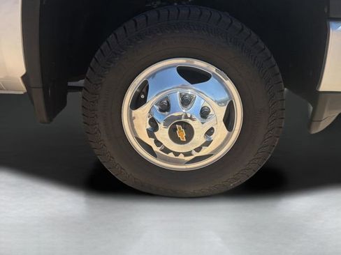 Used 2022 Chevrolet Silverado 3500 High Country w/ LPO, Hitch Package AWD/4WD image 9
