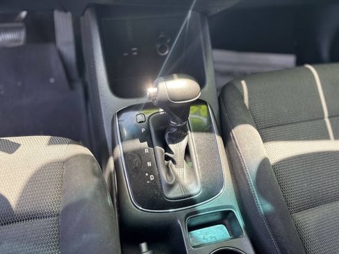 Used 2017 Kia Forte LX FWD image 21