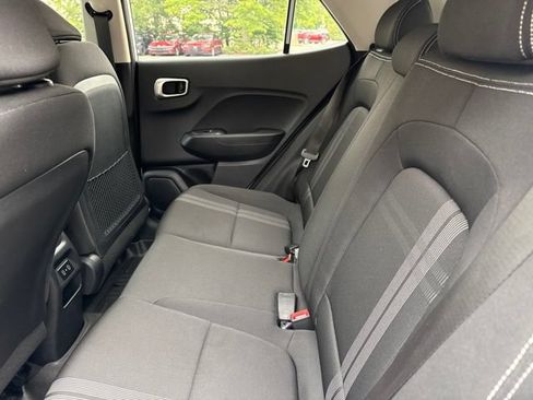 Used 2024 Hyundai Venue SEL FWD image 23
