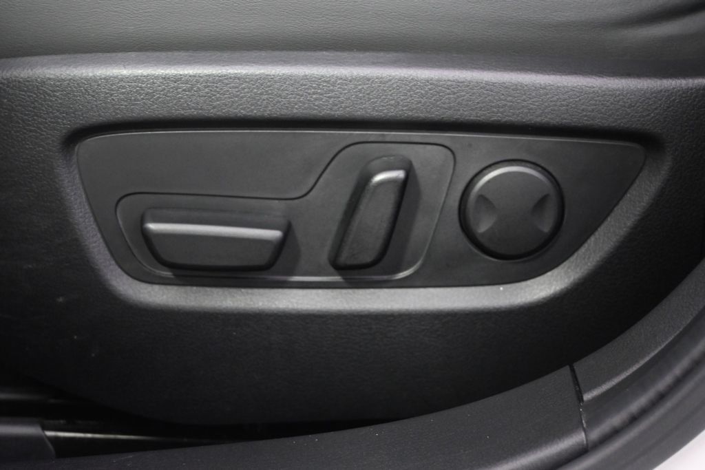 Used 2023 MAZDA CX-30 AWD 2.5 S w/ Preferred Package image 14