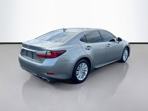 Used 2016 Lexus ES 350 w/ Premium Package w/Wood Trim FWD image 7