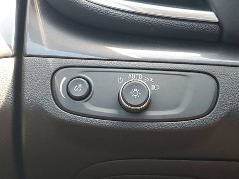Certified 2020 Buick Encore Preferred FWD image 17