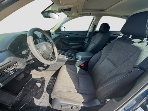 Used 2023 Honda Accord EX image 18