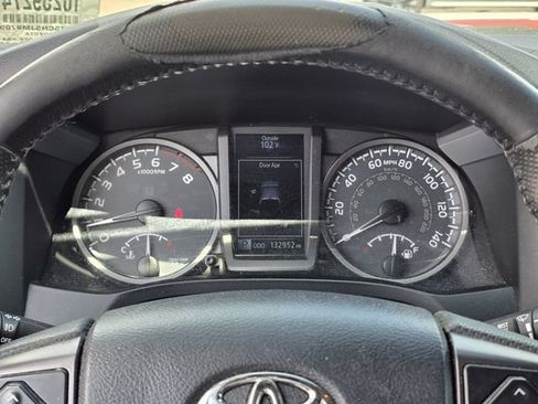 Used 2018 Toyota Tacoma TRD Off-Road RWD image 11