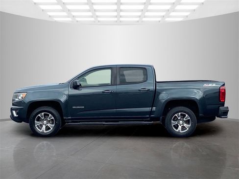 Used 2018 Chevrolet Colorado Z71 image 2