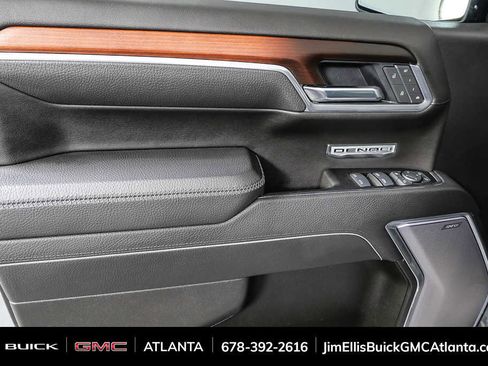 Used 2025 GMC Sierra 1500 Denali image 6