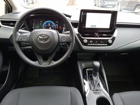 Used 2026 Toyota Corolla LE image 11