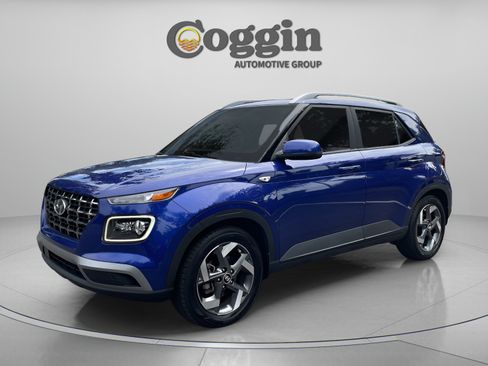 Certified 2023 Hyundai Venue Limited FWD image 1