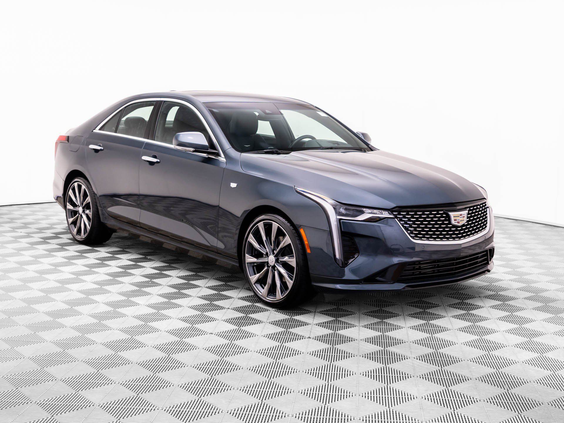 Used 2022 Cadillac CT4 Premium Luxury RWD image 7
