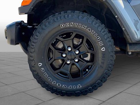 Used 2021 Jeep Gladiator Sport AWD/4WD image 11