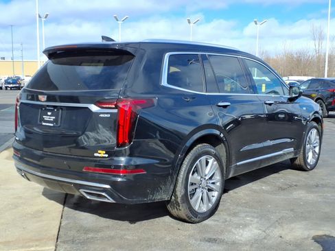 New 2025 Cadillac XT6 Premium Luxury image 11