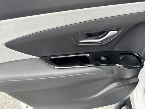 Certified 2025 Hyundai Santa Cruz Limited AWD/4WD image 14